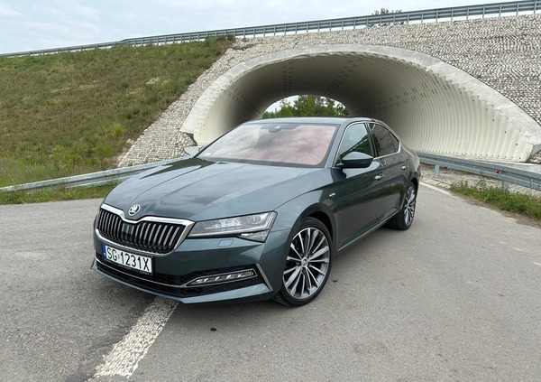 Skoda Superb cena 156000 przebieg: 48500, rok produkcji 2019 z Dobrodzień małe 407